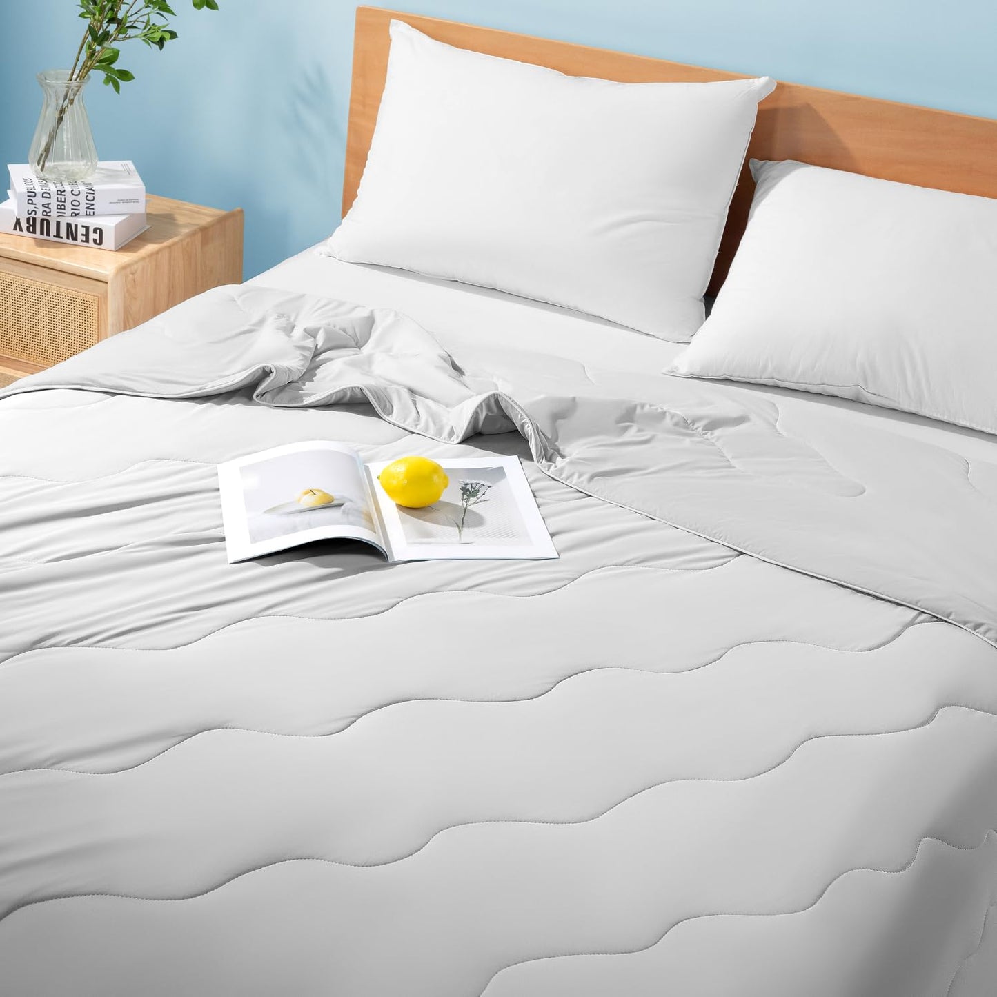 Cooling Blanket for Hot Sleepers & Night Sweats – Cooling Comforter, Breathable Lightweight Double-Sided Summer Bedding, Breathable Soft All Season (Lavender, Queen(90"x90"))
