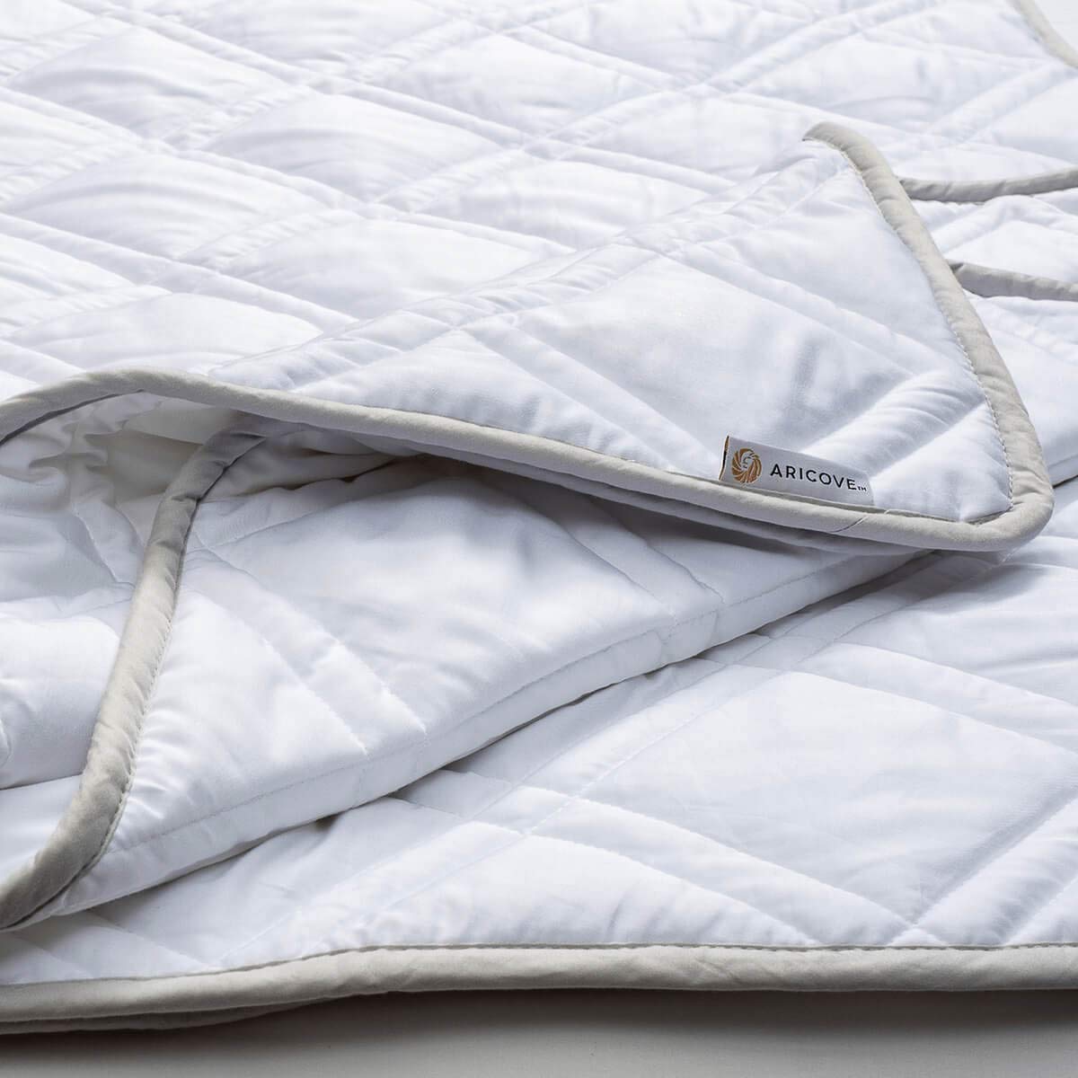 Aricove Cooling Weighted Blanket, 12 lbs, Twin Size for Adults, Luxury Heavy Blanket, Silky Soft Bamboo Viscose, 48x72 inches, Machine Washable, White