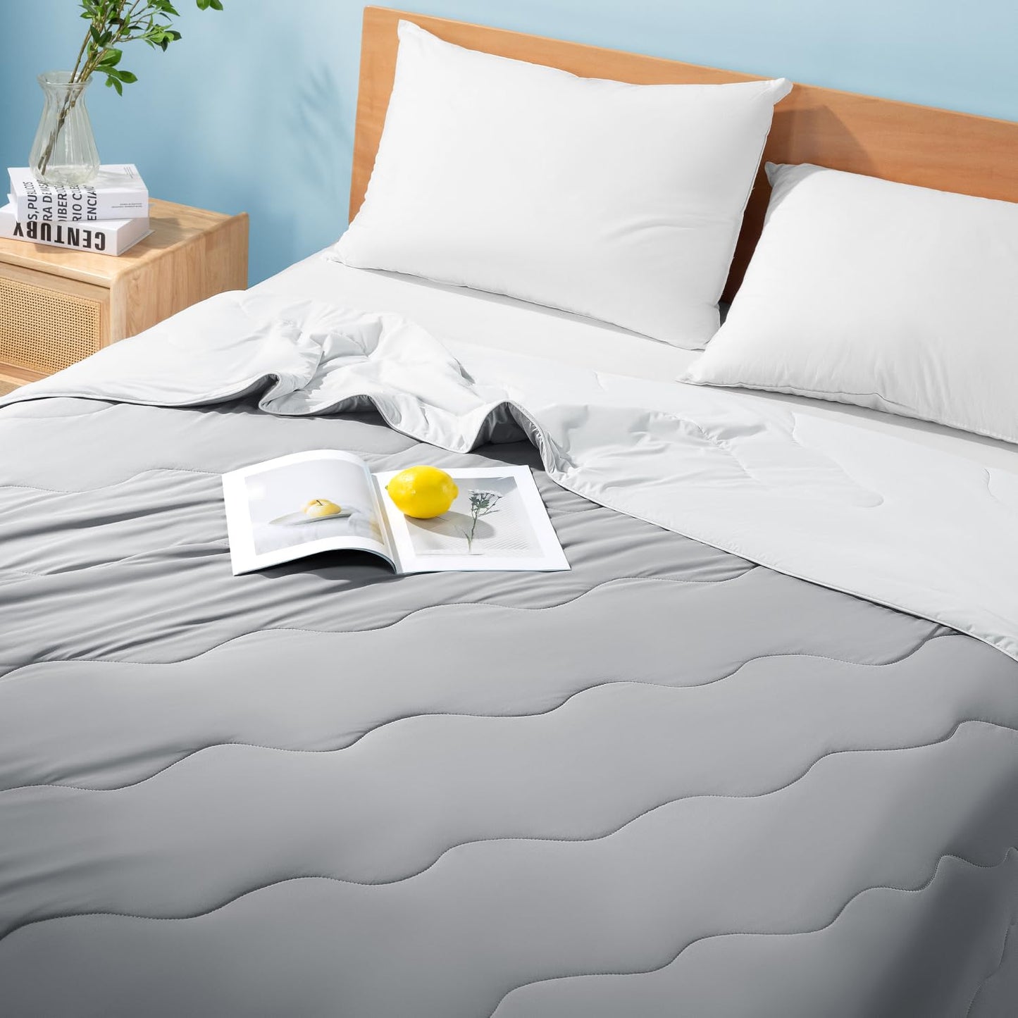 Cooling Blanket for Hot Sleepers & Night Sweats – Cooling Comforter, Breathable Lightweight Double-Sided Summer Bedding, Breathable Soft All Season (Lavender, Queen(90"x90"))
