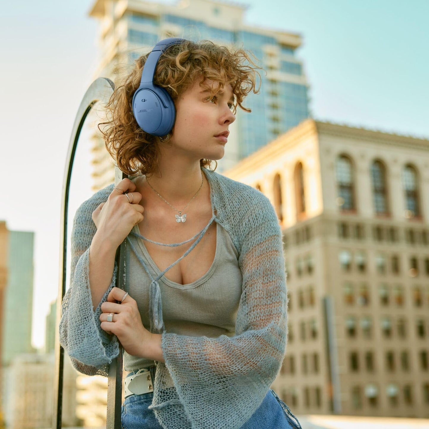 Bose QuietComfort Headphones - Wireless Bluetooth Headphones, Active Over Ear Noise Cancelling and Mic, USB-C Charging, Deep Bass, Up to 24 Hours of Playtime, White Smoke