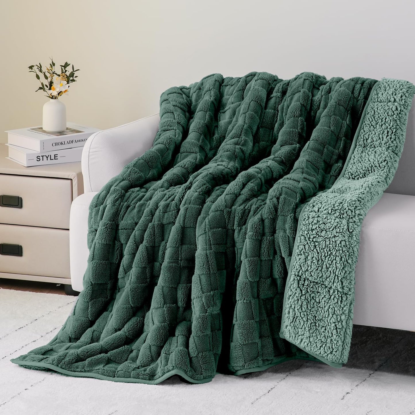 Uttermara Weighted Blankets for Adults Queen Size, 15lbs 60x80 inches Blanket with Soft Warm Plush Sherpa Fleece, Washable Thick Heavy Throw for Sleeping and Calming, Grey