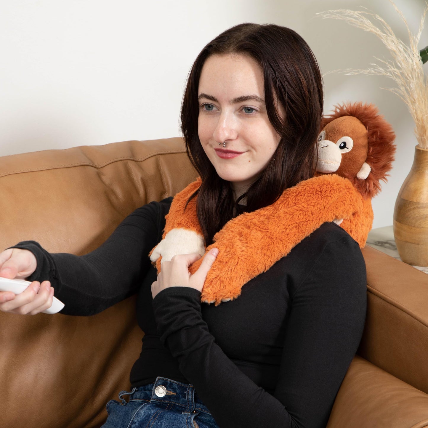 HUGIMALS Hugarounds Berkeley the Bat 2.5 lb Microwaveable & Freezable Weighted Plush Neck & Shoulder Wrap | Soothing, Comforting Hugs for Self-Care & Relaxation | Unscented for Ages 2+