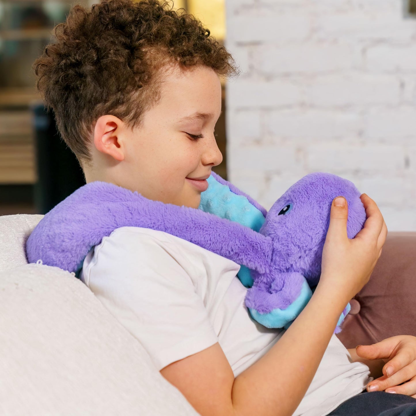 HUGIMALS Hugarounds Berkeley the Bat 2.5 lb Microwaveable & Freezable Weighted Plush Neck & Shoulder Wrap | Soothing, Comforting Hugs for Self-Care & Relaxation | Unscented for Ages 2+
