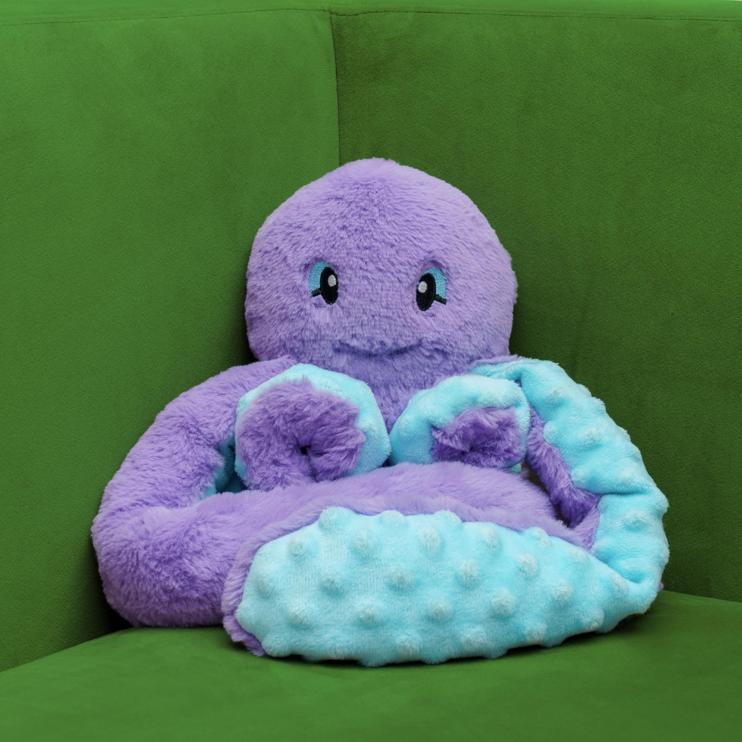 HUGIMALS Hugarounds Berkeley the Bat 2.5 lb Microwaveable & Freezable Weighted Plush Neck & Shoulder Wrap | Soothing, Comforting Hugs for Self-Care & Relaxation | Unscented for Ages 2+